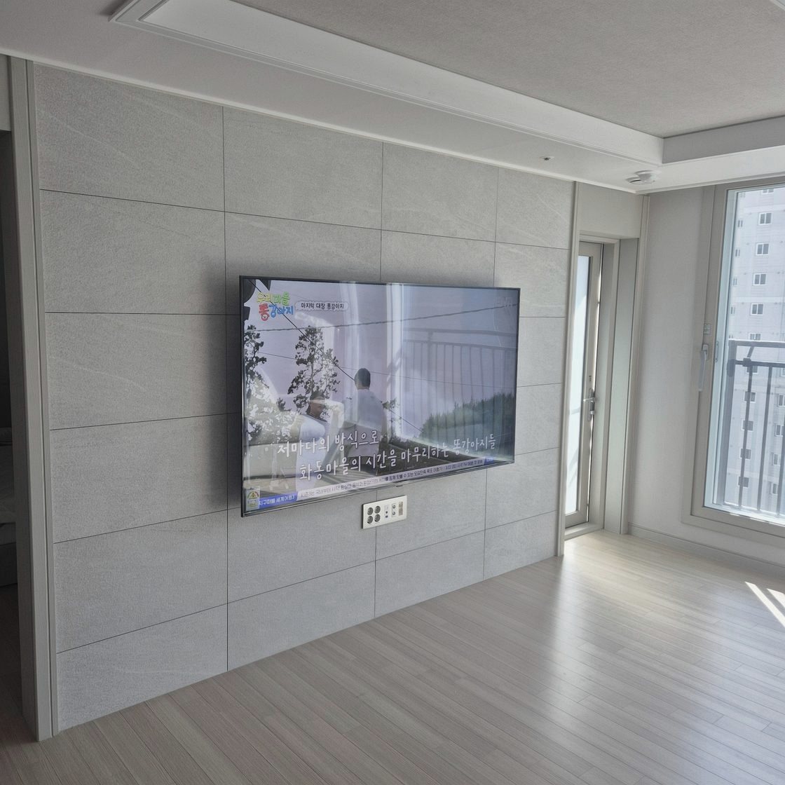 종로구 아트월 상태 확인과 선숨김 벽걸이TV 설치